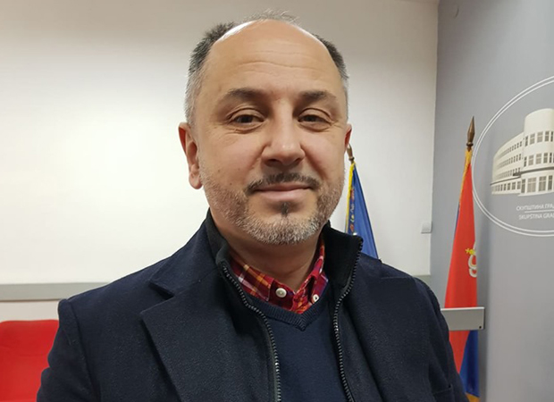 Бура у Нишу: Отказане три од осам представа, спорно што је председник Вучић покровитељ фестивала?