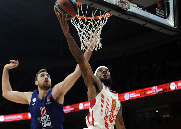 Брауново “постеризовање” Ориоле најбољи потез кола у Евролиги (ВИДЕО)