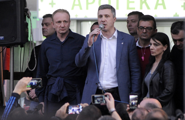 Лидер Двери поново прекршио договор о ненападању: Обрадовић ударио на Балшу и Живковића