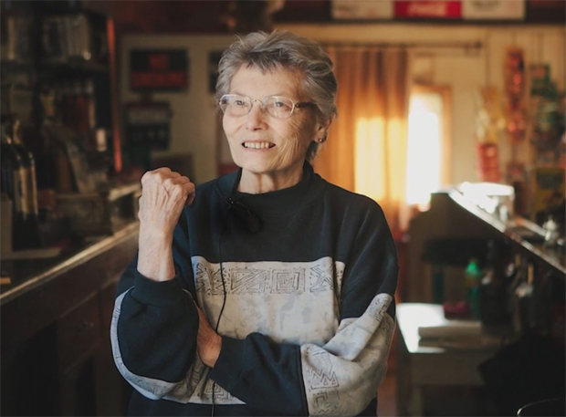 Она је градоначелница и власница кафића: Једини је становник у граду Монови и каже да није усамљена (ВИДЕО)