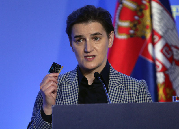 Све основне школе добијају микробит уређаје