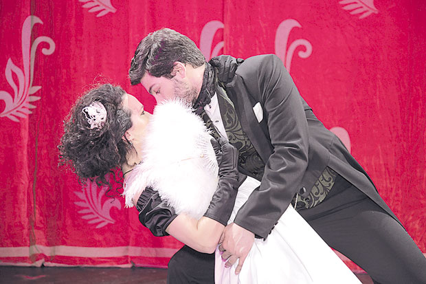 Спектакуларна Весела удовица у Мадленијануму