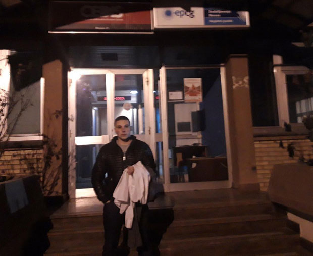 Прогон Срба у Беранама: Добио отказ због фотографије са маском у знак мирног перформанса