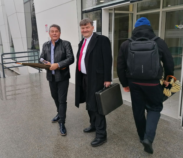 Само сам је мало ГРИЦНУО, да се отрезни: Певач Халид Муслимовић тврди да се БРАНИО од Соње