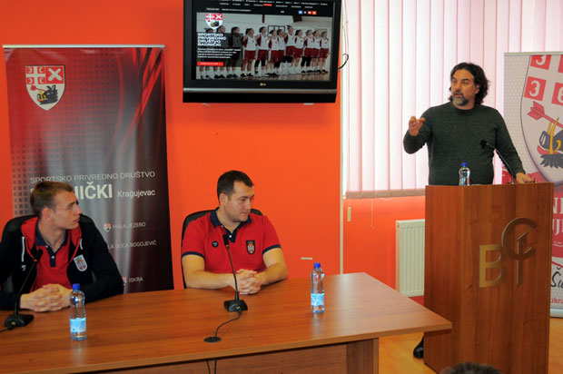 Признање младим ватерполистима: Крагујевчани наградили сребрне са Светског првенства