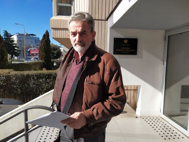 Политички директор Праве Црне Горе Жељко Савовић: Мило шири панику