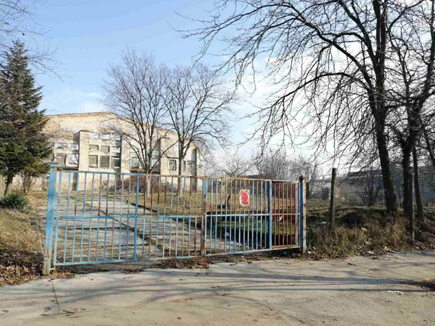 Држава продаје 22 војна објекта, стигло осам понуда: За четири касарне 2,3 милиона €