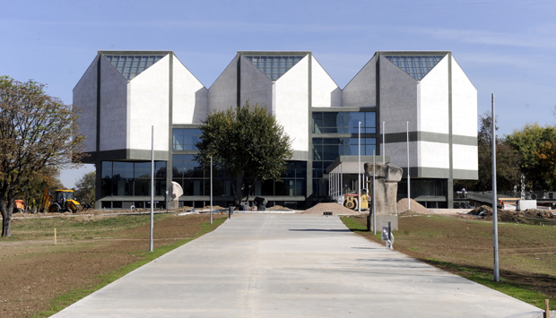 Жонглирање са функцијама: Кадровска изненађења у Музеју савремене уметности