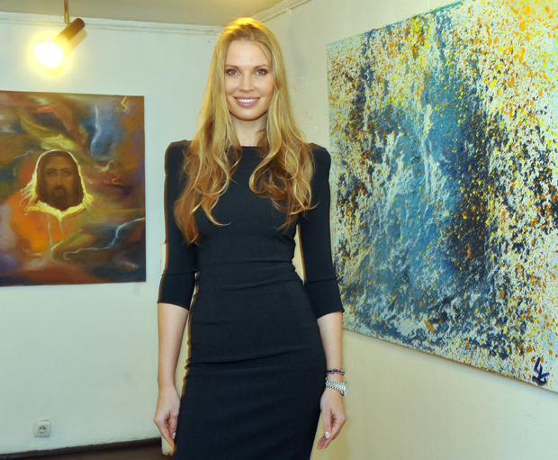 Енергија на платнима настала у Београду: Изложба руске сликарке Елене Вогулкине