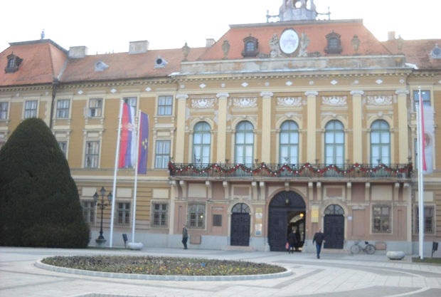 Робот иза градских шалтера: Виртуелни асистент одговара грађанима у Сомбору 