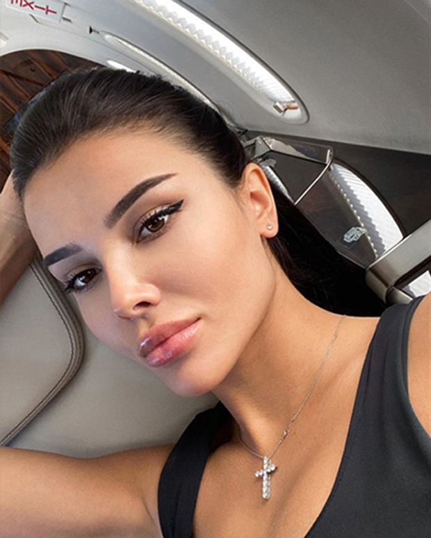 Сваки дан јој на рачун легне 4.500 евра: Ова лепотица има само 21 годину и најплаћенија је љубавница на свету