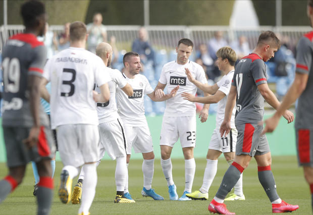 Црно-бели одлични у Дохи: Реми, па победа Партизана на пенале против Локомотиве