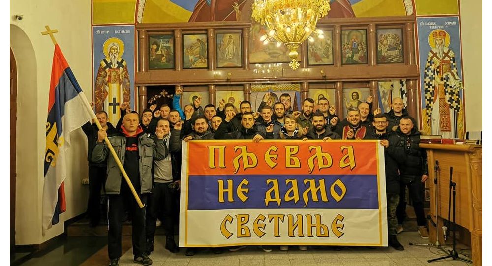 Пљевљаци кренули у најдужу литију у Црној Гори: Седамнаест младића пешке ће прећи 82 километра до Бијелог Поља (ВИДЕО)