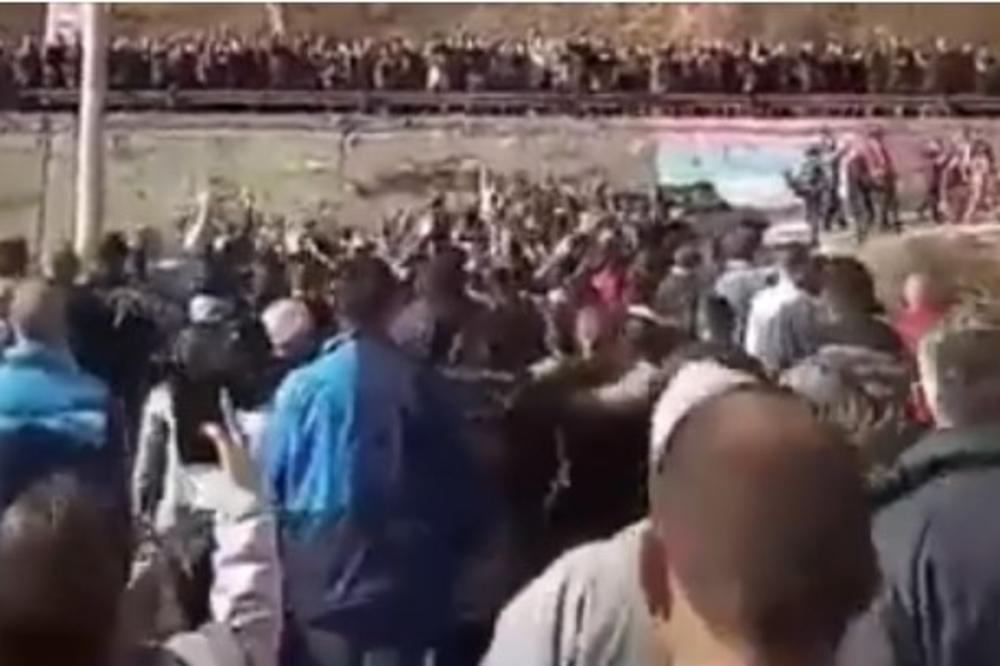 НАЈЕЖИЋЕТЕ СЕ: Овако изгледа спајање две литије у Црној Гори, верници иду пешке на литију (ВИДЕО)