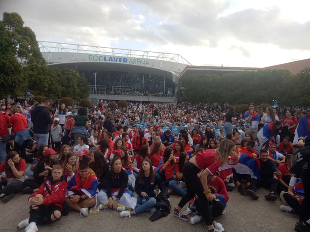 Новак нас је учинио поноснима: Срби у Мелбурну одушевљени успехом земљака