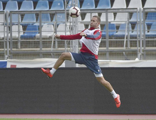 Симић потврдио да је Звезда одбила понуду Легије: Играће ко заслужи, срећан сам и задовољан овде