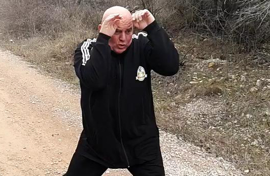 Погледајте како Палма тренира на сеоском путу (ВИДЕО)