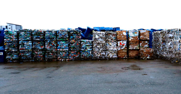 Радојичић у рециклажном центру на Ади Хуји: Циљ - 30.000 контејнера