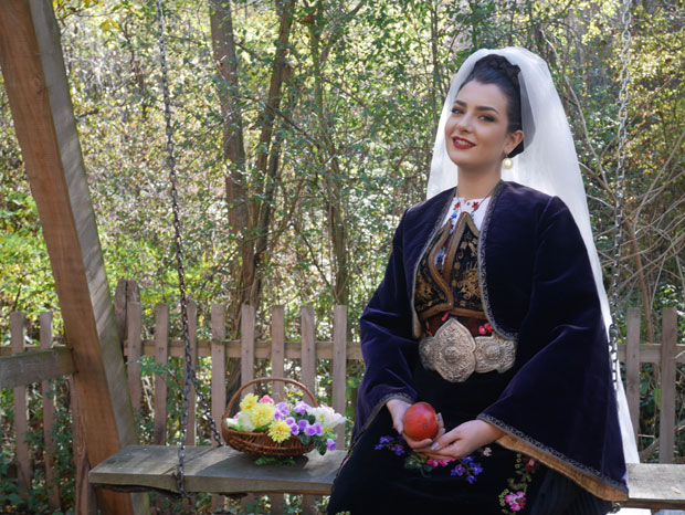 Даница Крстић се “удала” у споту (ВИДЕО)