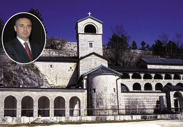 “Вељовић није одбио позив, већ је предложио први слободан термин, а нико не зна када је то”: Митрополија одговара МУП ЦГ и позива на хитан састанак у четвртак ујутро