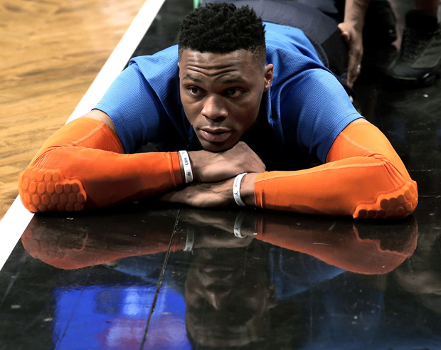 Прво је надиграо Лејкерсе, па изједначио рекорд са Леброном, и на крају се одушевио закуцавањем будућег капитена (ФОТО/ВИДЕО)