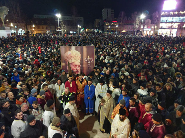 Не може партија да оснује цркву: Вархељи за дијалог и мирно решавање питања Закона о слободи вероисповести
