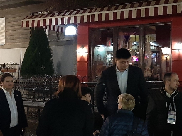 ФОТО: Легендарни Јао Минг ужива у Београду