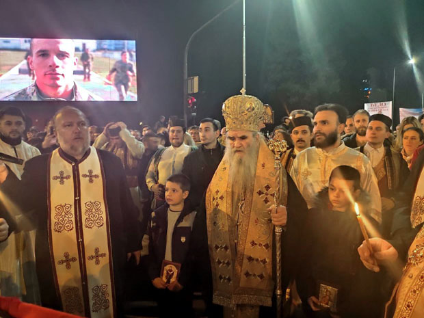 Тачи је у Црну Гору добродошао, а срушио је преко 150 храмова, претио да ће отети цркве баш као и ови наши: Митрополит Амфилохије очитао лекцију црногорској власти