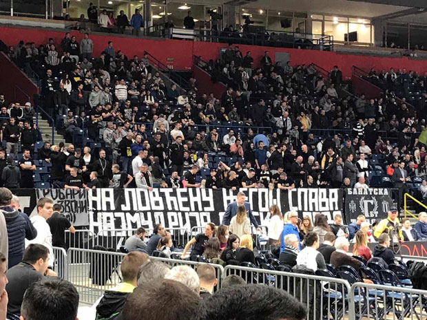 Посебна порука на мечу са Подгоричанима: Навијачи Партизана пружили подршку у борби за светиње 