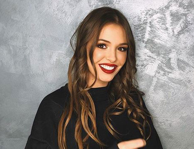 Дуге ноге, савршен деколте, неодољов осмех: Погедајте како лепу ћерку има Саво Милошевић (ФОТО)