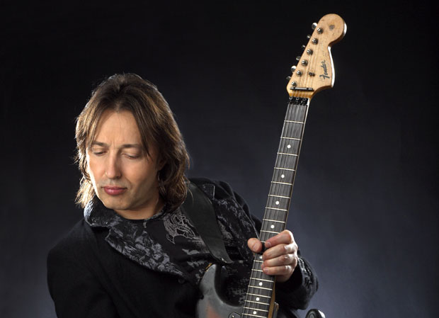 Стари асови у Џубоксу: Хевиметалци Дивље јагоде објавили специфичан албум
