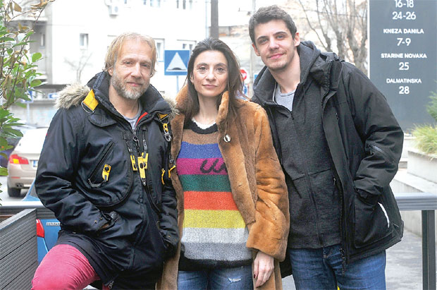 Комична потрага за сродном душом: Представа Идеална половина од 15. до 23. фебруара гостује у градовима широм Канаде