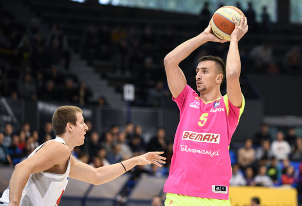 Кошаркаши Меге заказали дуел са Звездом у полуфинала Купа