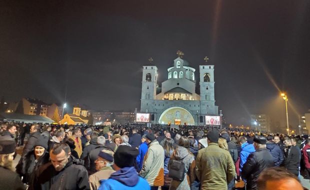 Шпански лист El Mundo: Влада отима имовину СПЦ како би је поклонила црногорском Цезару