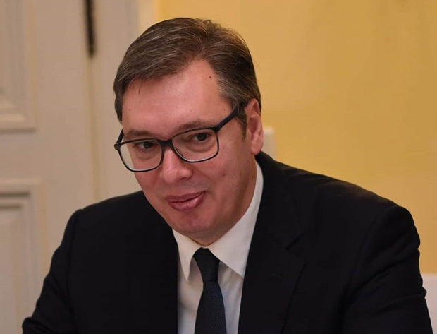 Вучић честитао грађанима Сретење