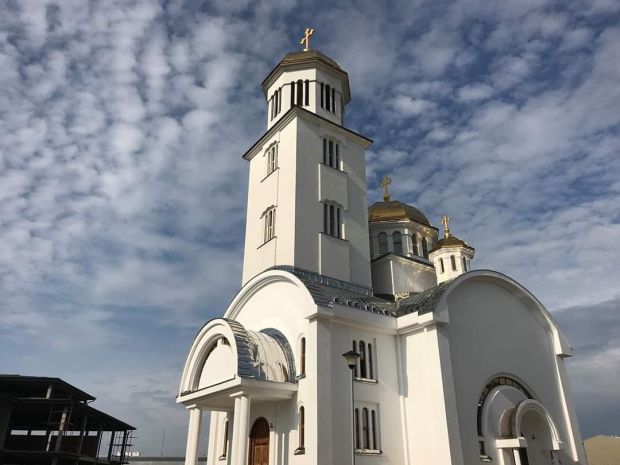 Ни црква им није света: Обијен Храм на некадашњем Вуковом имању