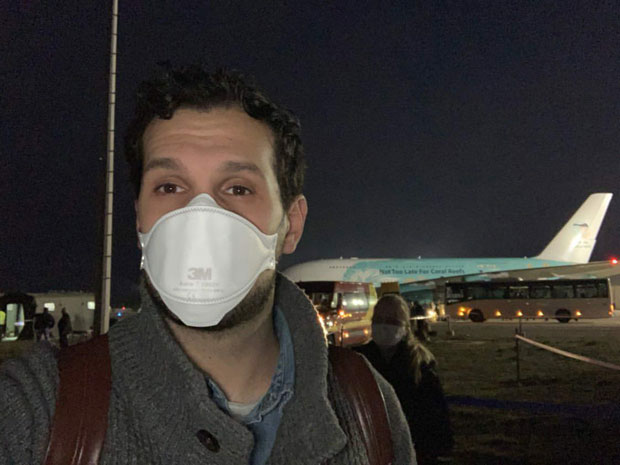 Најзад на путу за Београд: Порука четворице Срба који после карантина у Француској  стижу у престоницу