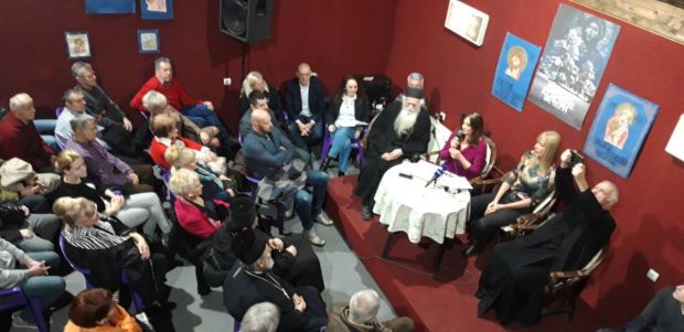 Јавна исповест Оливере Ћирковић пред владиком Лаврентијем: Одржана промоција књиге Ја, пинк пантер у Шапцу 