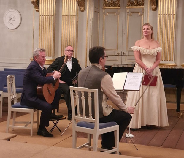 Шпијунка: Дачић дипломатију води и уз помоћ нота