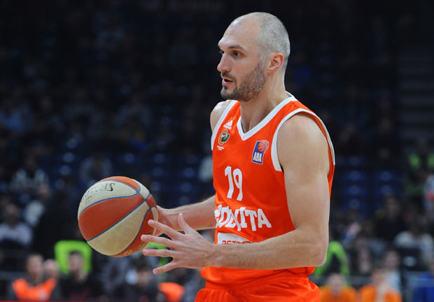 Уникаха заинтересована за Симоновића