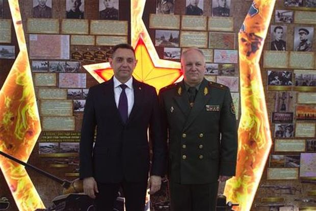 Вулин посетио Војну академију Белорусије и Храм „Свих светих“ у Минску