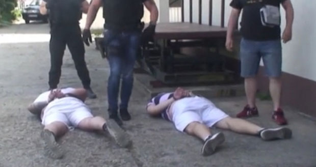 Отишао сам у ДЕБЕЛИ МИНУС, пао ми је камен са срца кад су ме хапсили: Да ли је Чеда НАЈЛОШИЈИ ДИЛЕР у Србији, или је све ТУЖНА ПРИЧА за судију? 