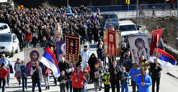 Овако је црногорски председник некада говорио о непризнатој црногорској цркви: Писмо Мила Ђукановића српском патријарху