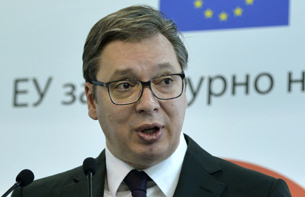 Вучић питао америчког генерала Хоџиса: Због чега је САД наоружавала Хрватску и обезбедила им Кајове и због чега су добили хаубице