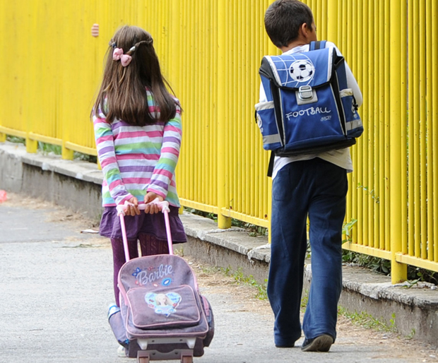 Сиромашној деци гимназија само сан: Имају добре резултате али их економски статус спречава да иду у јаке школе
