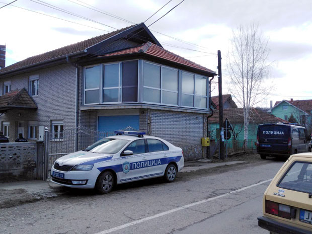 Светислав је лежао МРТАВ у купатилу, у ЛОКВИ КРВИ, а Снежана у дневној соби: Детаљи ЗЛОЧИНА код Јагодине (ВИДЕО)