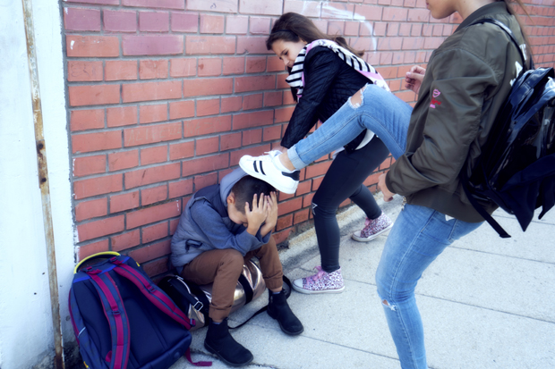 Другови су га годинама малтретирали: Ученик (12) после вршњачког насиља завршио на лечењу