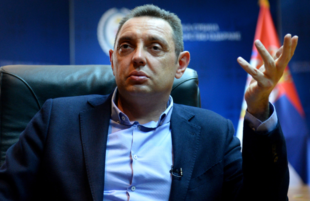 Вулин одговорио премијеру Црне Горе: Вучић не покушава да научи било чему Душка Марковића, за њега је прекасно да било шта учи