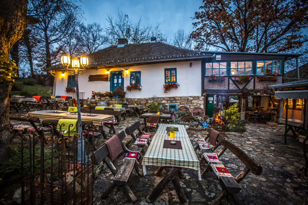 Туристи воле српску традицију: Зорнића кућа, један од најлепших туристичких комплекса у Србији, све више мами домаће и стране госте
