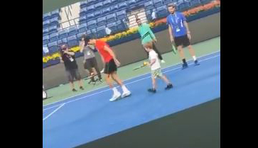 Стефан Ђоковић улази у профи свет: Конференција, па тренинг са Новаком (ВИДЕО)